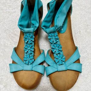 Patrizia Spring Step Teal Wedge T-strap Floral Jeweled Comfort Resort Shoes 7